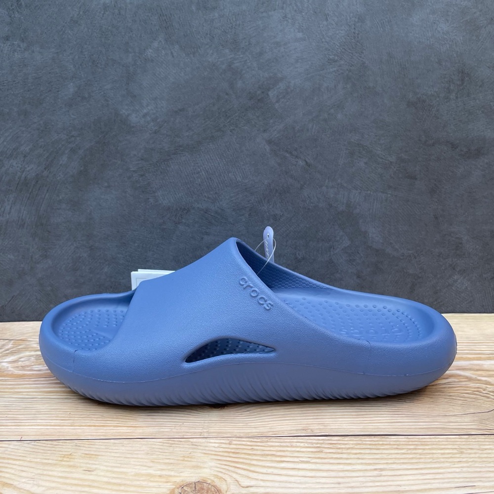 Crocs Mellow Recovery Slide - Picture 2 of 15